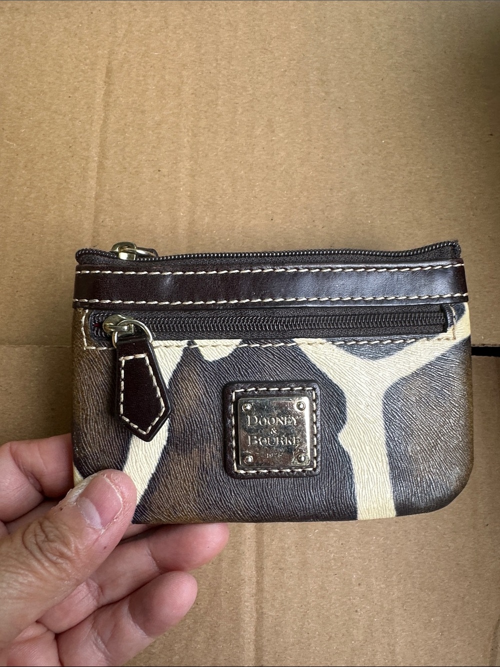 EUC Dooney & Bourke Brown and Cream Signature Coin Pouch